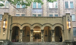 Đại học Hong Kong dẫn đầu, Thanh Hoa và Tokyo tụt hạng: QS bị nghi ngờ phương pháp chấm điểm