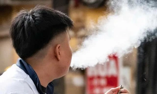 Người trẻ chịu hậu quả nặng nề từ thói quen sử dụng thuốc lá điện tử 