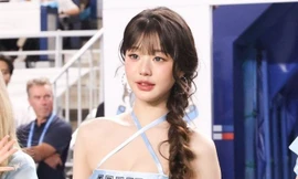 Bộ đồ bị chê phản cảm của ‘công chúa Kpop’