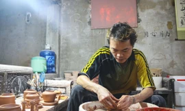 Bát Tràng đưa thương hiệu gốm Việt ngày càng vươn xa