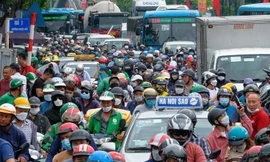 Hà Nội dừng xe máy xăng trong vành đai 1 từ 1/7/2026: Người dân đi bằng gì?