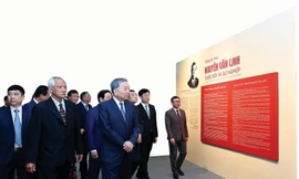 Tổng Bí thư Tô Lâm dự triển lãm “Tổng Bí thư Nguyễn Văn Linh - Cuộc đời và sự nghiệp” ngày 29/6 Ảnh: Nhandan.vn 