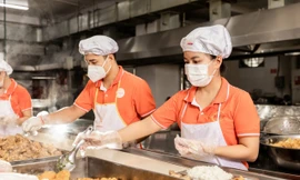 Trăn trở bữa ăn bán trú không chỉ đủ dinh dưỡng 