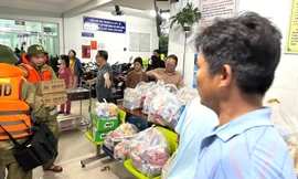 Nước lũ tấn công Bệnh viện Đa khoa khu vực Quảng Nam cuối tháng 10/2025