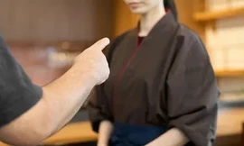 Nhật Bản sẽ cấm khách hàng lớn tiếng với nhân viên 