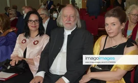 Linh hồn lang thang giữa Đông-Tây 