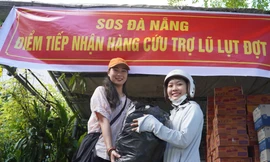 “Chị tài” Nguyễn Thị Nga trên chuyến xe cứu thương 0 đồng Ảnh: T.H