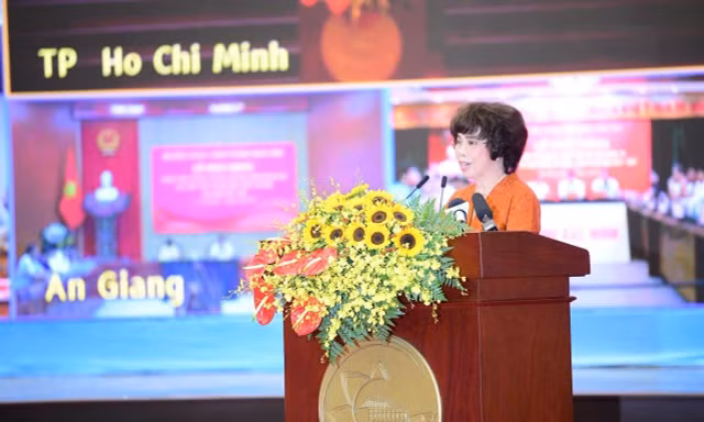 Anh hùng Lao động Thái Hương: Tăng trưởng hai con số phải được xây dựng trên nền tảng sức khỏe của nhân dân
