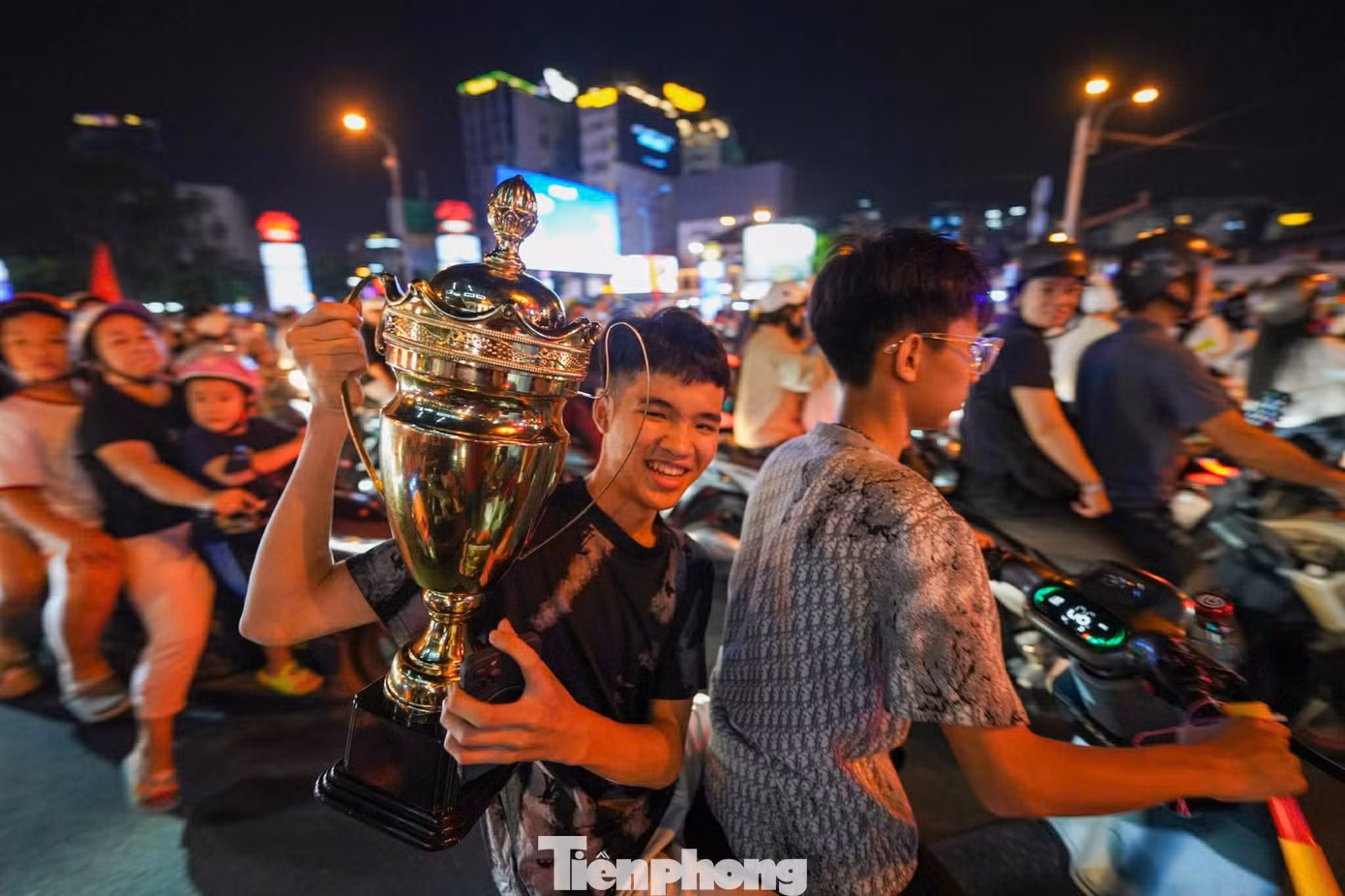 tp-canhtuonghcm6.jpg