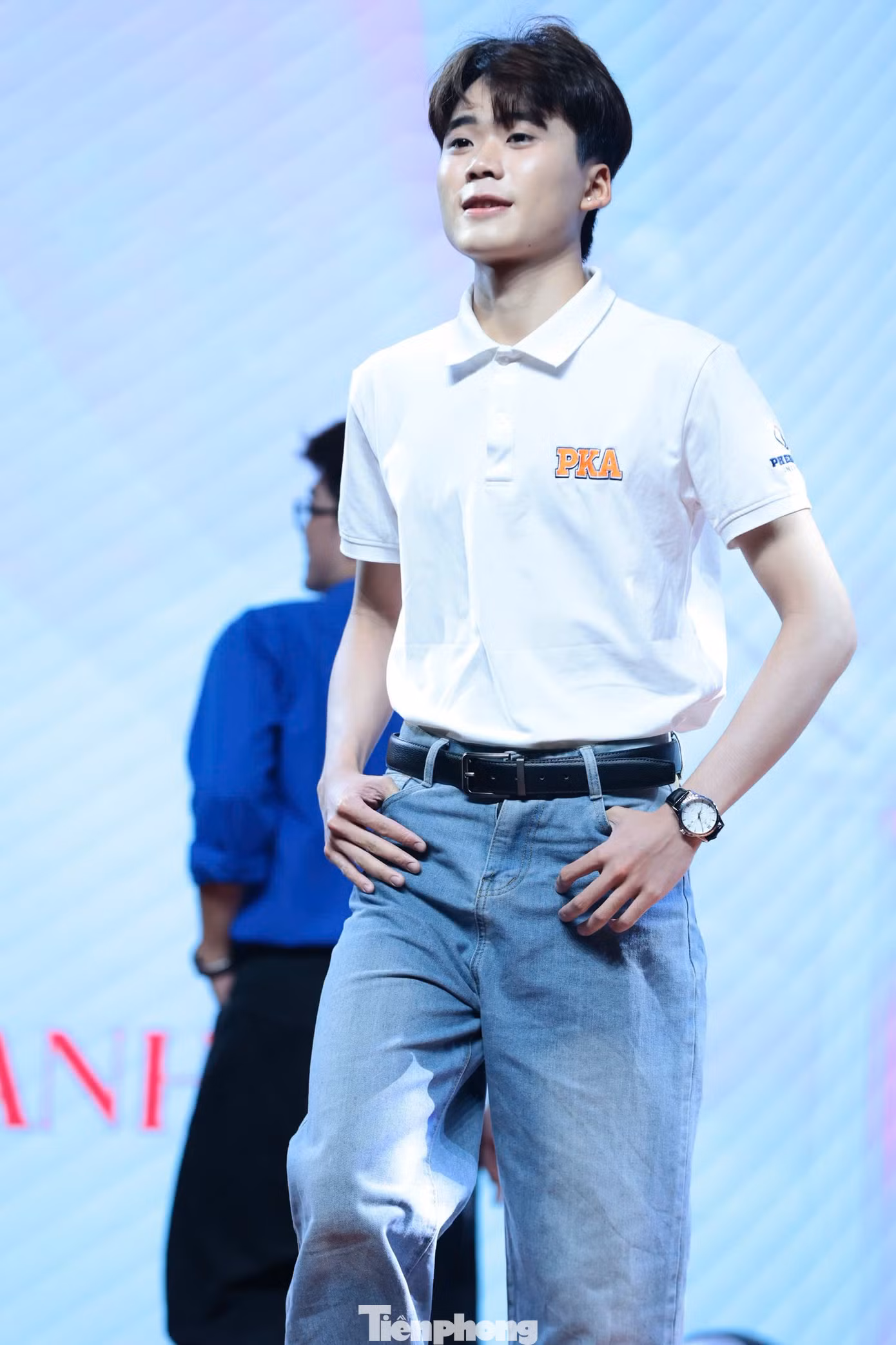 tp-catwalk53.jpg