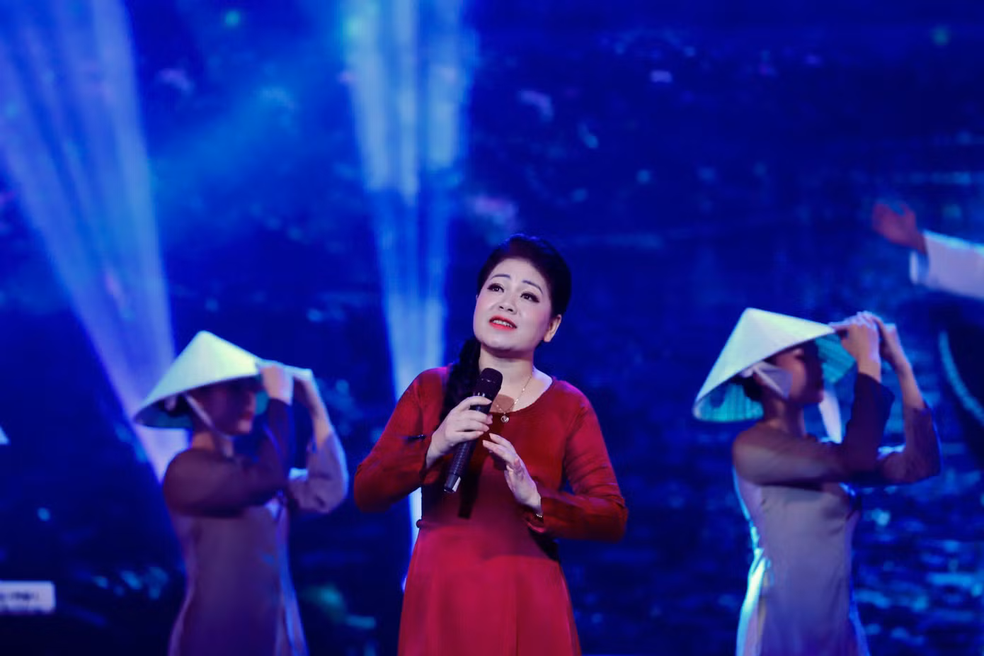 sangmaitennguoi27.jpg