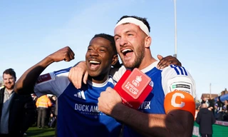 Địa chấn ở FA Cup: Đội bóng kém 117 hạng loại nhà đương kim vô địch