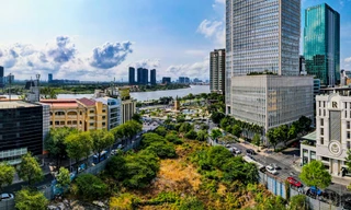 Cận cảnh 2 khu 'đất vàng' ở phường đắt đỏ nhất TPHCM được xin làm bãi gửi xe, tạo mảng xanh