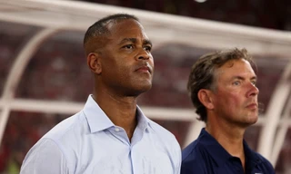 Indonesia chính thức sa thải HLV Kluivert và toàn bộ cộng sự