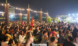 Hàng quán đông nghịt CĐV tiếp lửa cho U23 Việt Nam 'đại chiến' U23 Trung Quốc