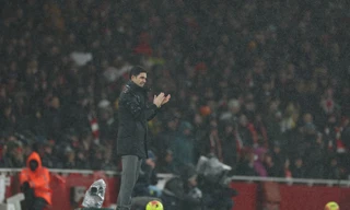 Arsenal thất vọng và ức chế, nhưng muốn vô địch thì phải biết ‘chai lì’