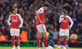 Arsenal thua sốc Bournemouth trên sân nhà