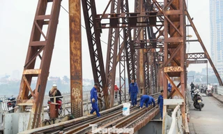 Hình ảnh công trường cầu Long Biên trong đợt đại tu quy mô nhất lịch sử