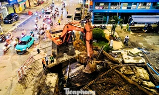 Công trường tất bật ngày đêm xử lý hạ tầng kỹ thuật tuyến metro số 2