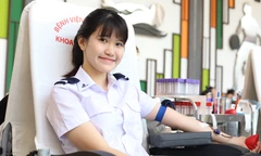 Bạn trẻ, runner sẻ chia giọt máu tình nguyện với Chủ Nhật Đỏ hiến máu cứu người