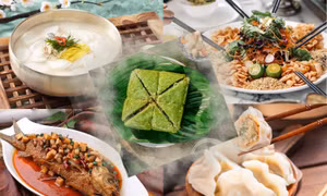 Tết này, đến Huế gói bánh chưng, ăn canh bánh gạo "tài lộc" ở Hàn