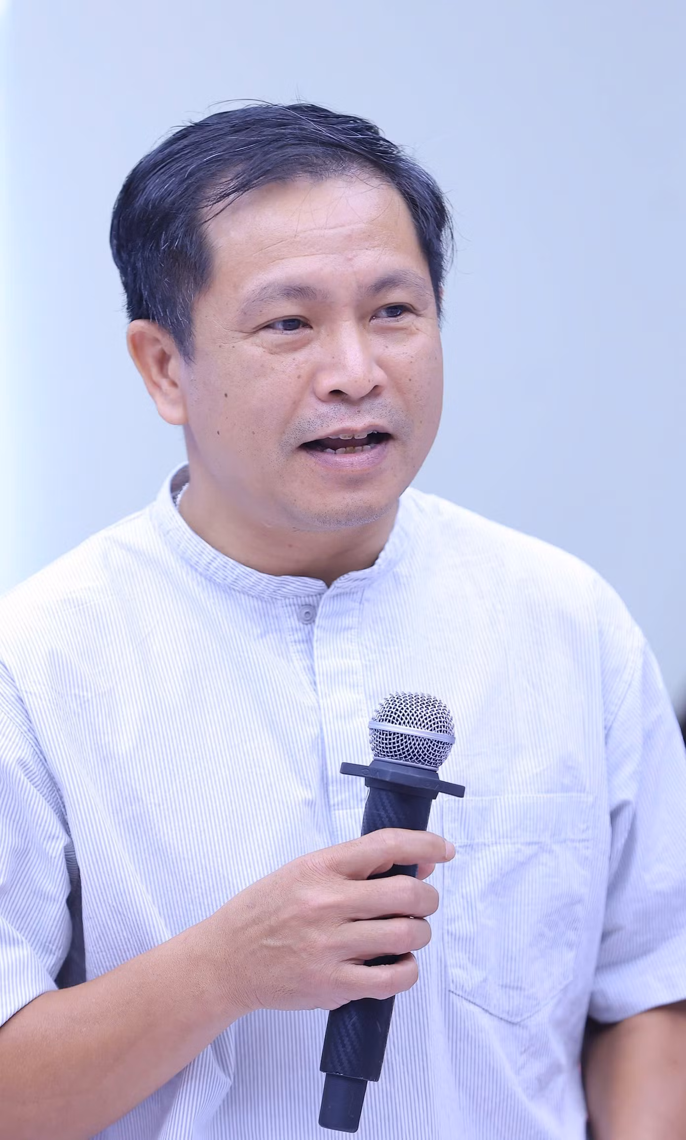 hoang-anh-le-1.jpg