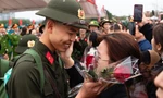 Khoảnh khắc xúc động chia tay thanh niên Thủ đô lên đường nhập ngũ 2026