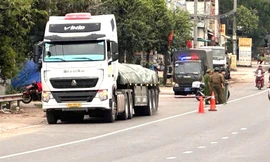 Tông đuôi xe đầu kéo, tài xế xe máy tử vong tại chỗ