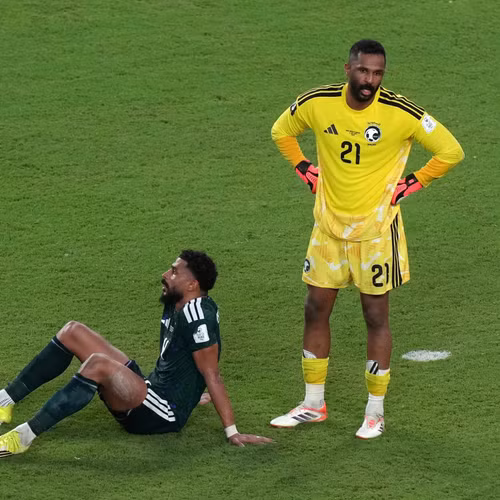 HIGHLIGHTS Arab Saudi kiên cường cầm hòa Uruguay
