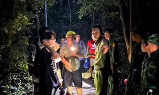 6 người bị lạc trên núi ở TPHCM