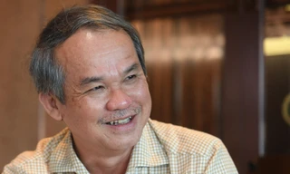 Bầu Đức và con trai gây chú ý