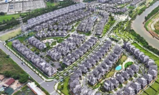 Hàng trăm căn biệt thự, nhà liên kế ở TPHCM được cấp sổ