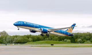 Vietnam Airlines và nhiều doanh nghiệp lãi đậm