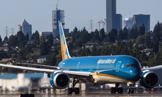 Vietnam Airlines xoay xở ra sao trước áp lực giá nhiên liệu? 
