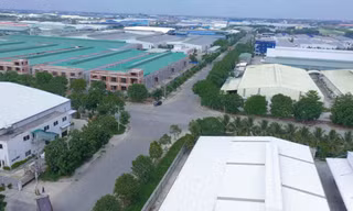 Đòi lại tiền tạm ứng giải phóng mặt bằng: Như thả gà ra đuổi !