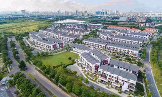 Hàng trăm biệt thự, nhà phố và căn hộ ở TPHCM được cấp sổ hồng 