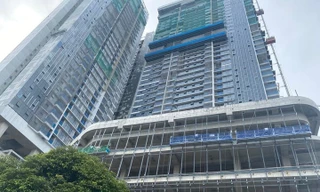 Ai mua, ai bán chung cư 100 triệu đồng/m2?