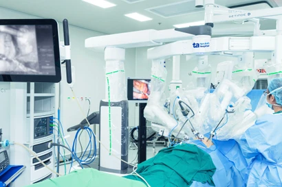 ‘Siêu robot’ thực hiện thành công gần 200 ca mổ đa chuyên khoa