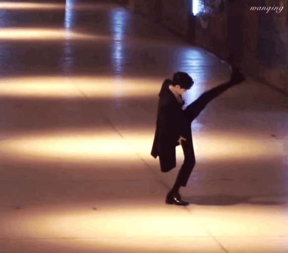 Mỗi lần xuất hiện trước công chúng, La Vân Hi lại khiến fan thêm lo lắng, lý do là đây! ảnh 6