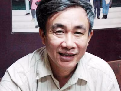 Nhà văn Nguyễn Quang Lập