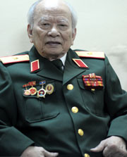 Thiếu tướng Huỳnh Đắc Hương, nguyên Phó chính ủy quân khu Tây Bắc, Cục Trưởng Tổng cục chính trị