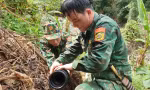 Vượt nắng mưa, kéo đường nước cho dân sinh hoạt