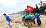 Tuổi trẻ Nghệ An phủ xanh bãi biển, làm sạch môi trường