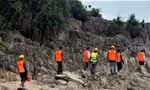Hàng trăm người tìm kiếm nam kỹ sư mất tích khi đi tắm biển