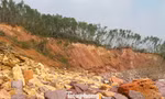 Hạ tràn xả lũ hồ Kẻ Gỗ sạt lở, cuốn trôi nhiều diện tích đất
