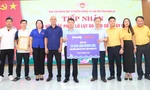 Vinamilk, Gạo A An cùng báo Tiền Phong hỗ trợ người dân vùng lũ Nghệ An