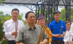 Thủ tướng Phạm Minh Chính dâng hương, dâng hoa tri ân các anh hùng, liệt sĩ tại Quảng Trị