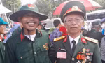 Xúc động chuyện hai cựu binh gặp lại nhau sau 48 năm tại sự kiện A80