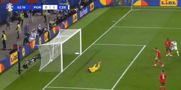 Bồ Đào Nha thắng ngược Séc trong ngày Ronaldo im tiếng ảnh 19 Bồ Đào Nha thắng ngược Séc trong ngày Ronaldo im tiếng ảnh 19