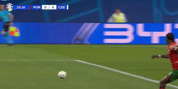 Bồ Đào Nha thắng ngược Séc trong ngày Ronaldo im tiếng ảnh 14 Bồ Đào Nha thắng ngược Séc trong ngày Ronaldo im tiếng ảnh 14